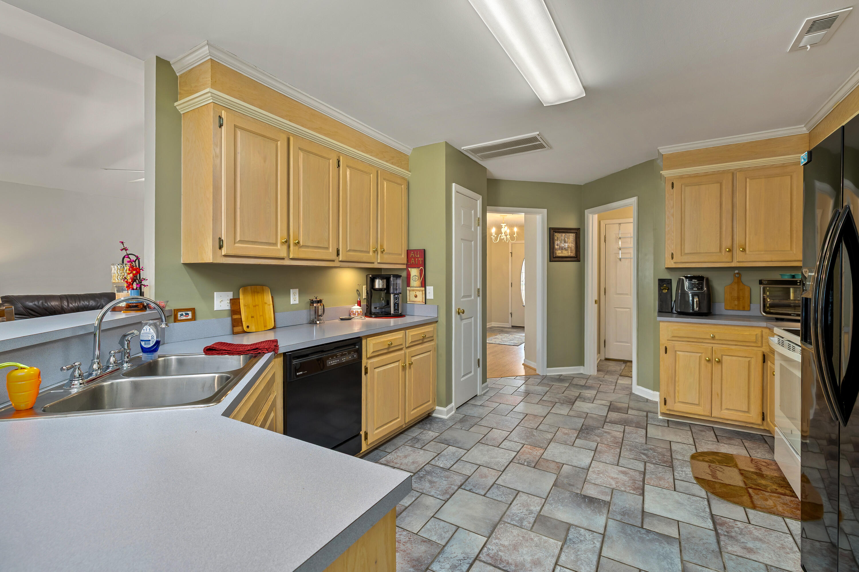 105 Oakview Circle Manning, SC 29102 - Photo 15 of 57
