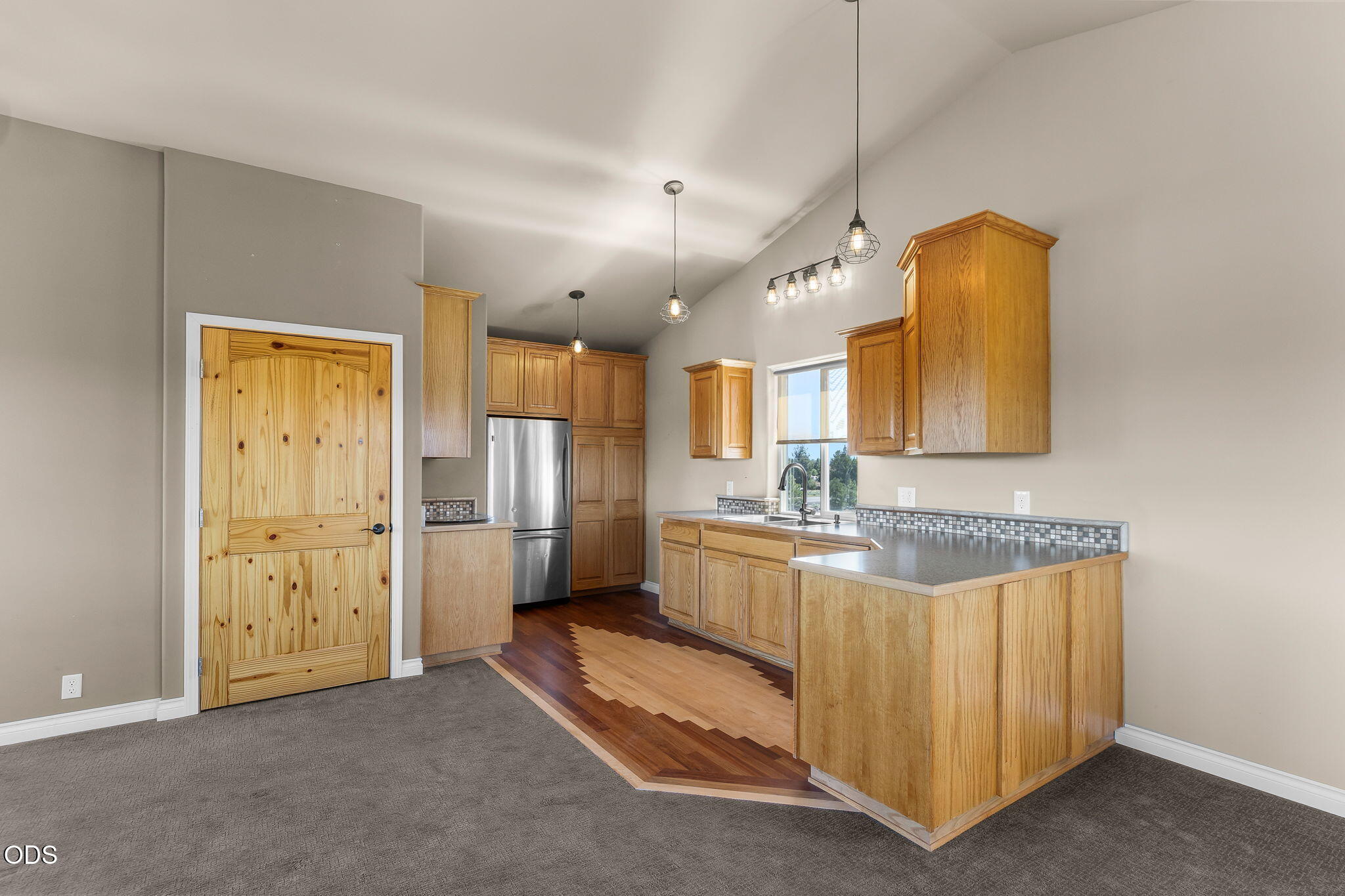 66967 Lance Road Bend, OR 97703 - Photo 39 of 58