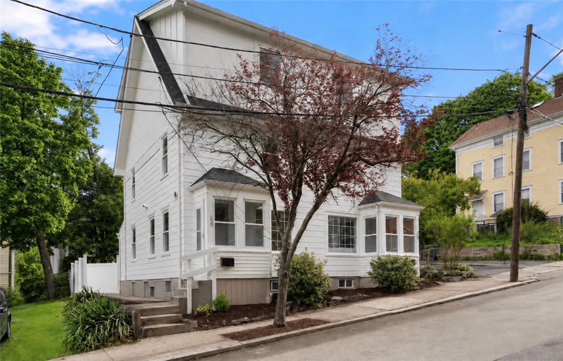 54 Grand View Street Providence, RI 02906 - Photo 2 of 43