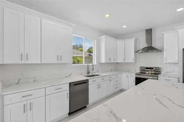 $489,000 | 11055 Golden Silence Drive, Riverview, FL 33579