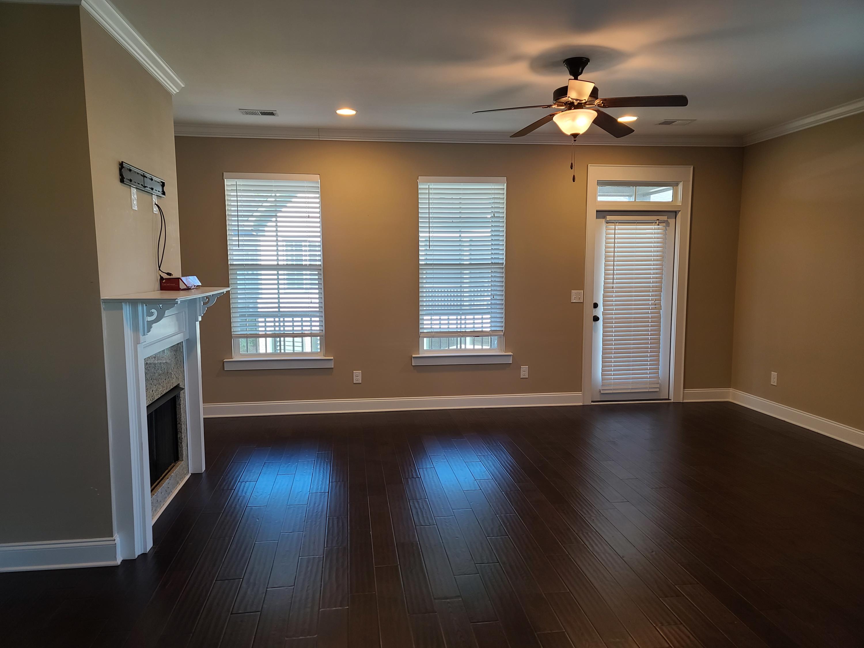 140 Slipper Shell Court Mount Pleasant, SC 29464 - Photo 22 of 25 slipper lr