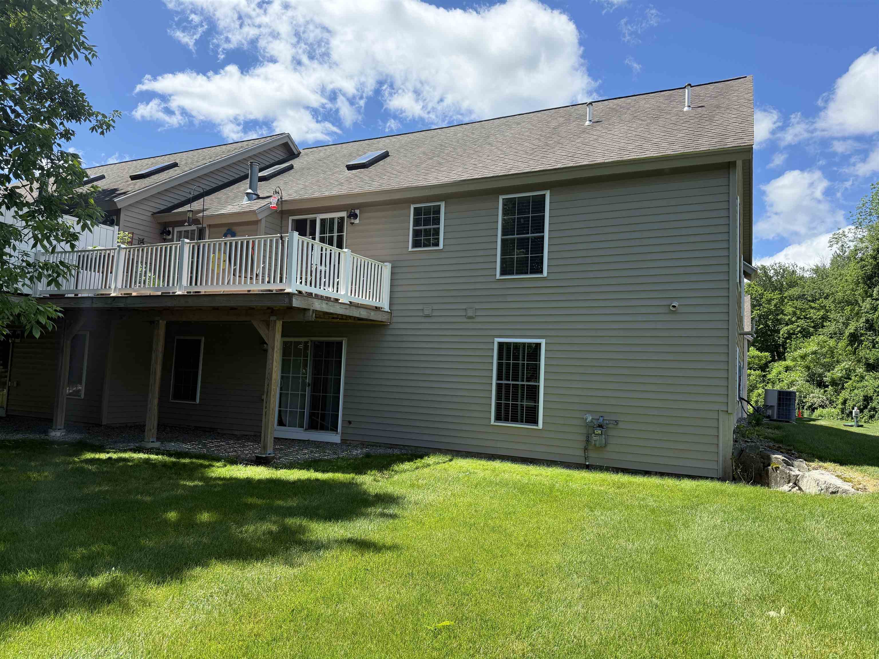 7 Maplevale Road East Kingston, NH 03827 - Photo 4 of 42