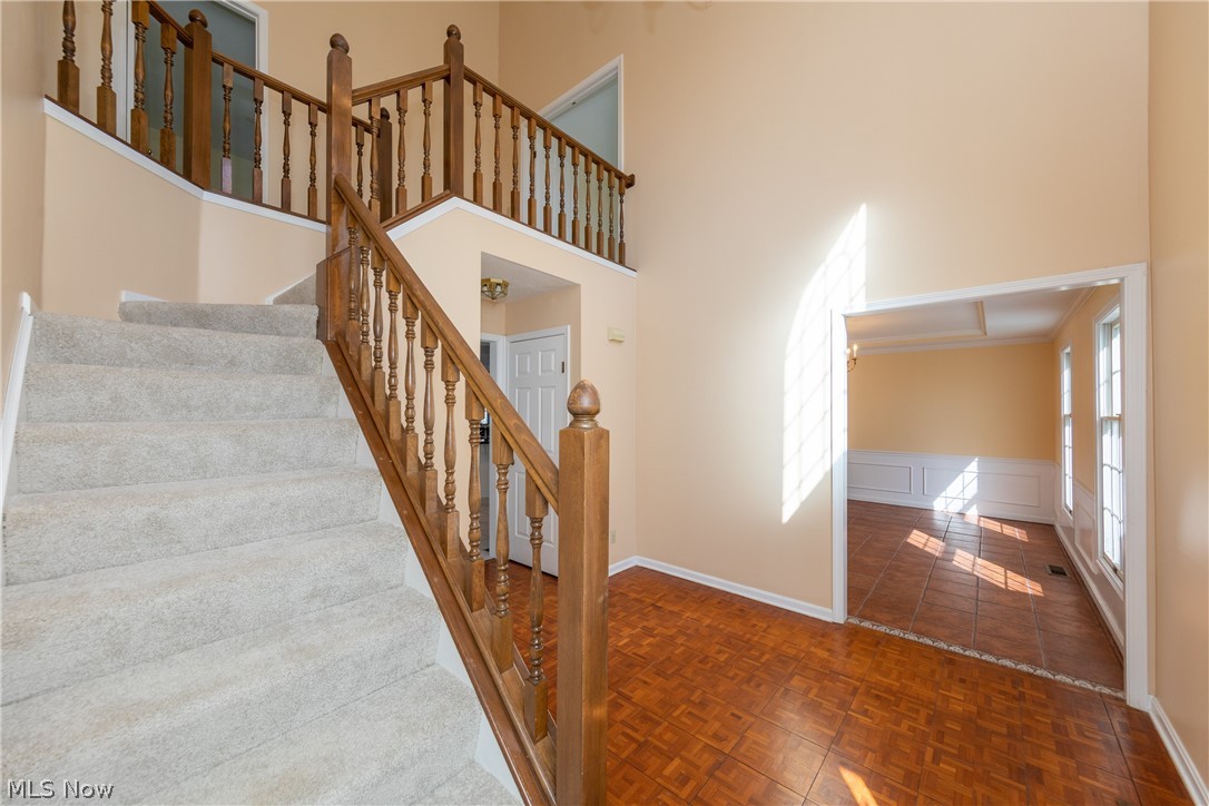 32099 Pinetree Road Pepper Pike, OH 44124 - Photo 3 of 35