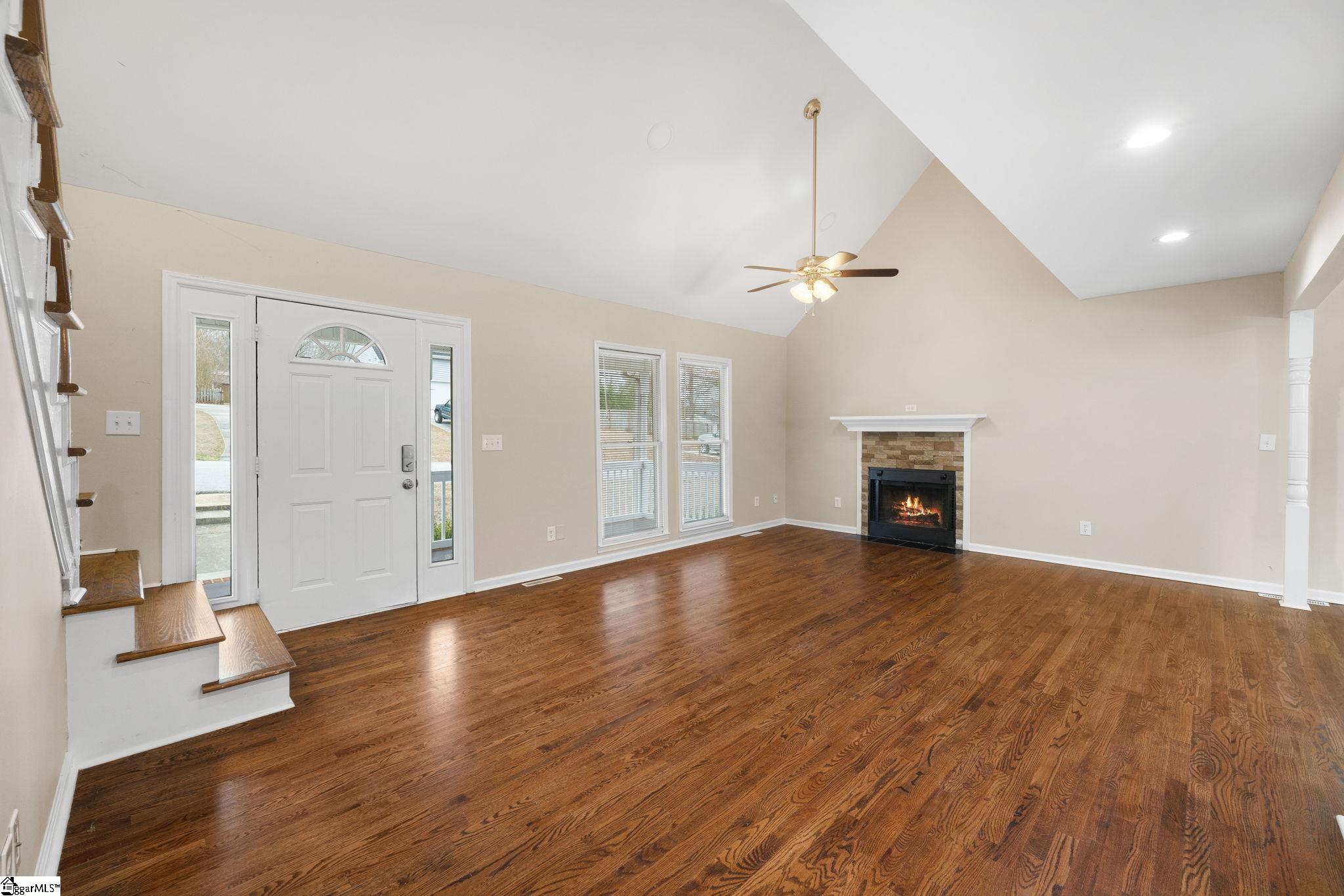 17 Hester Road Greenville, SC 29609 - Photo 6 of 39