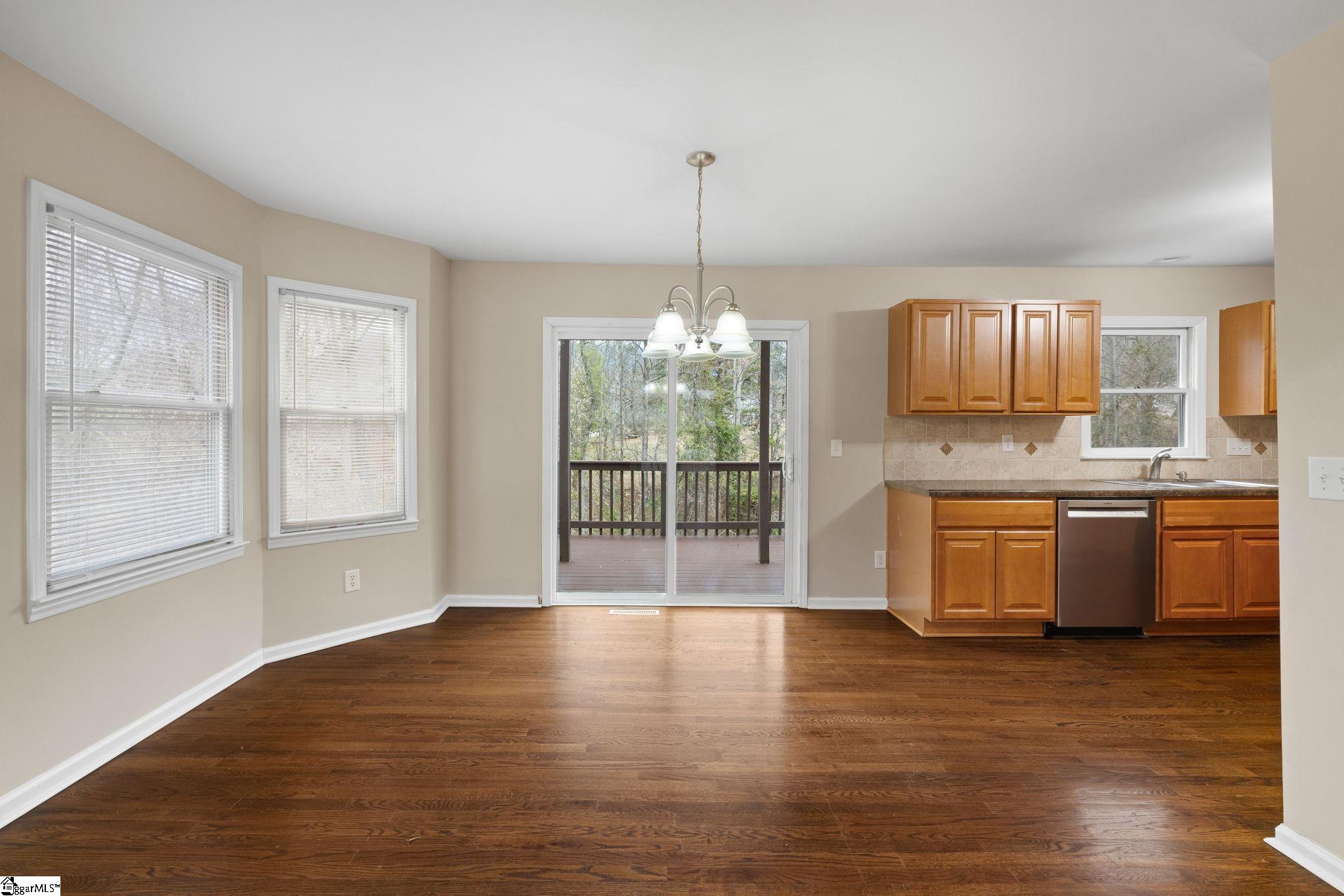 17 Hester Road Greenville, SC 29609 - Photo 9 of 39