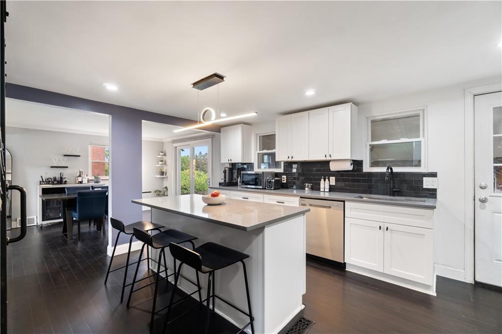 4271 Glen Lytle Road Pittsburgh, PA 15217 - Photo 10 of 32 Gallery Image 10