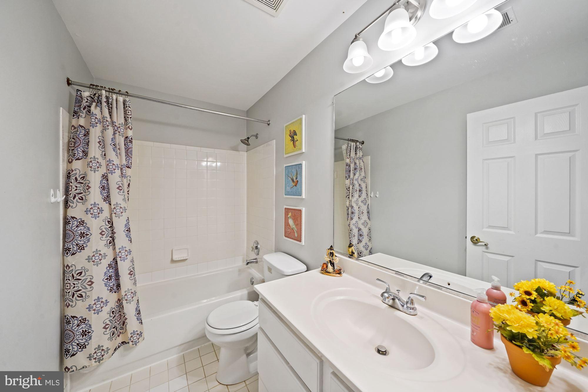 123 Roland Court Southwest Vienna, VA 22180 - Photo 24 of 34 Hall bathroom for bedrooms two and three