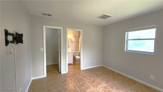 $1,400 | 4615 Southeast 4th Place, Unit A, Cape Coral, FL 33904