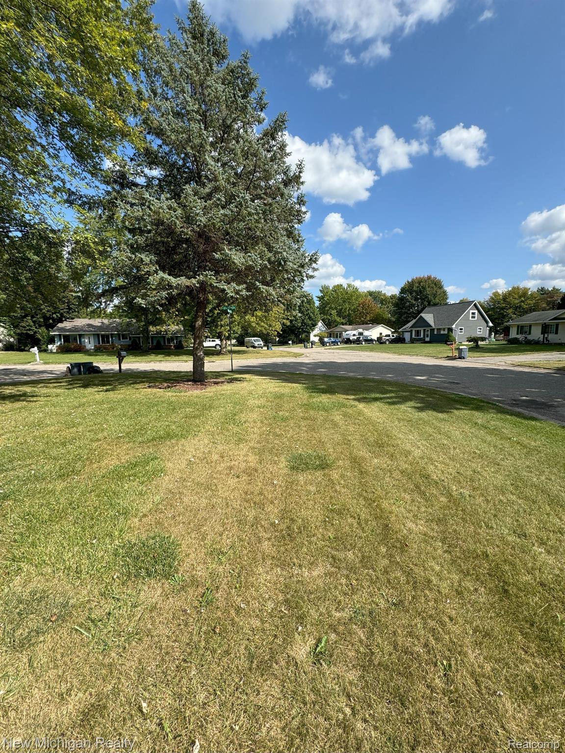 5524 Colony Road Grand Blanc, MI 48439 - Photo 3 of 22 Gallery Image 3