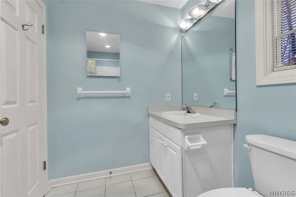 $529,900 | 5546 Hemdale Drive, Clarence, NY 14221