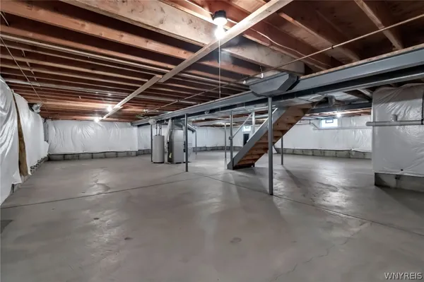 $529,900 | 5546 Hemdale Drive, Clarence, NY 14221