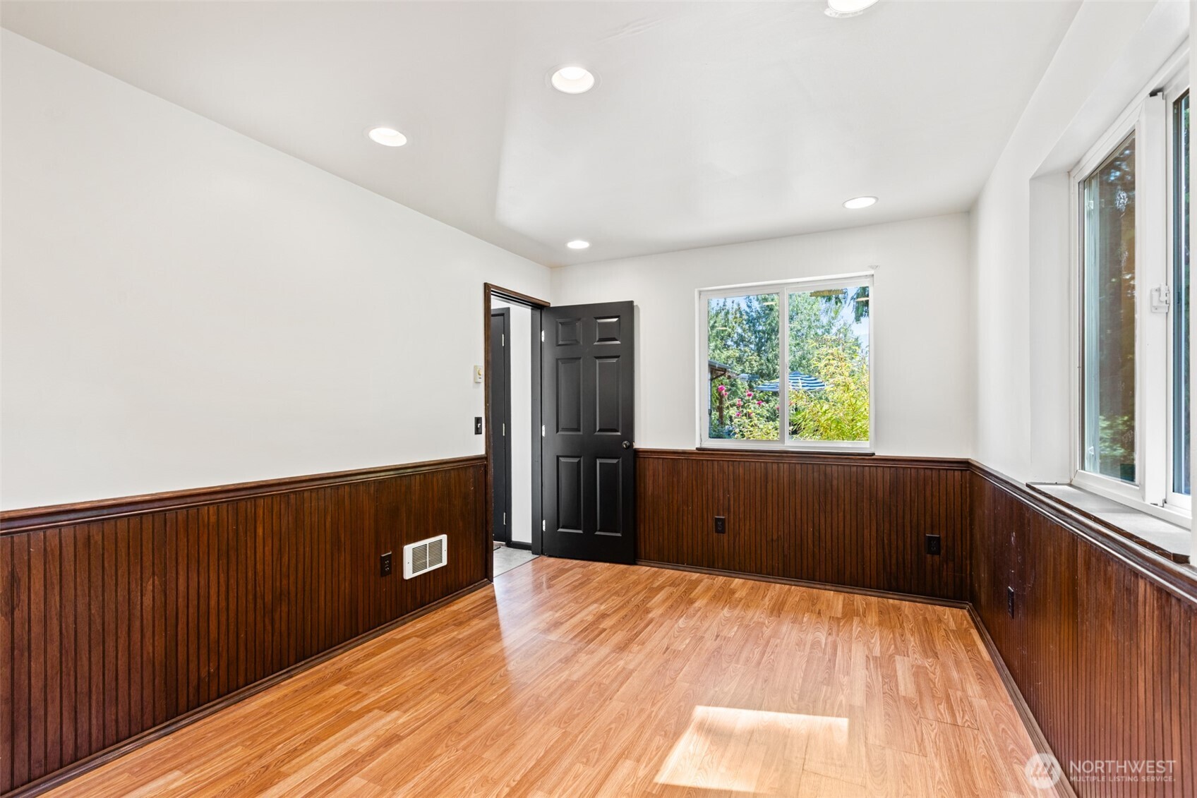 834 Durwachter Road Port Angeles, WA 98363 - Photo 14 of 40 Gallery Image 14