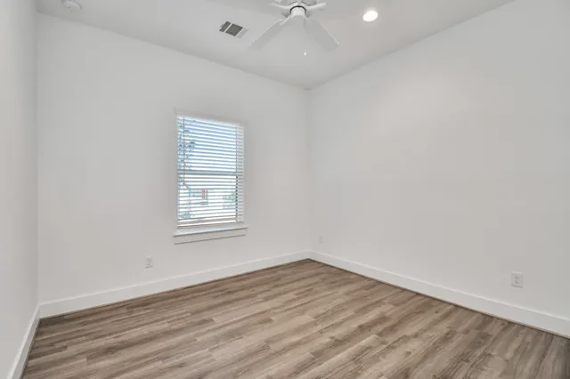 $2,100 | 9024 Laverne Laurel Lane, Houston, TX 77080