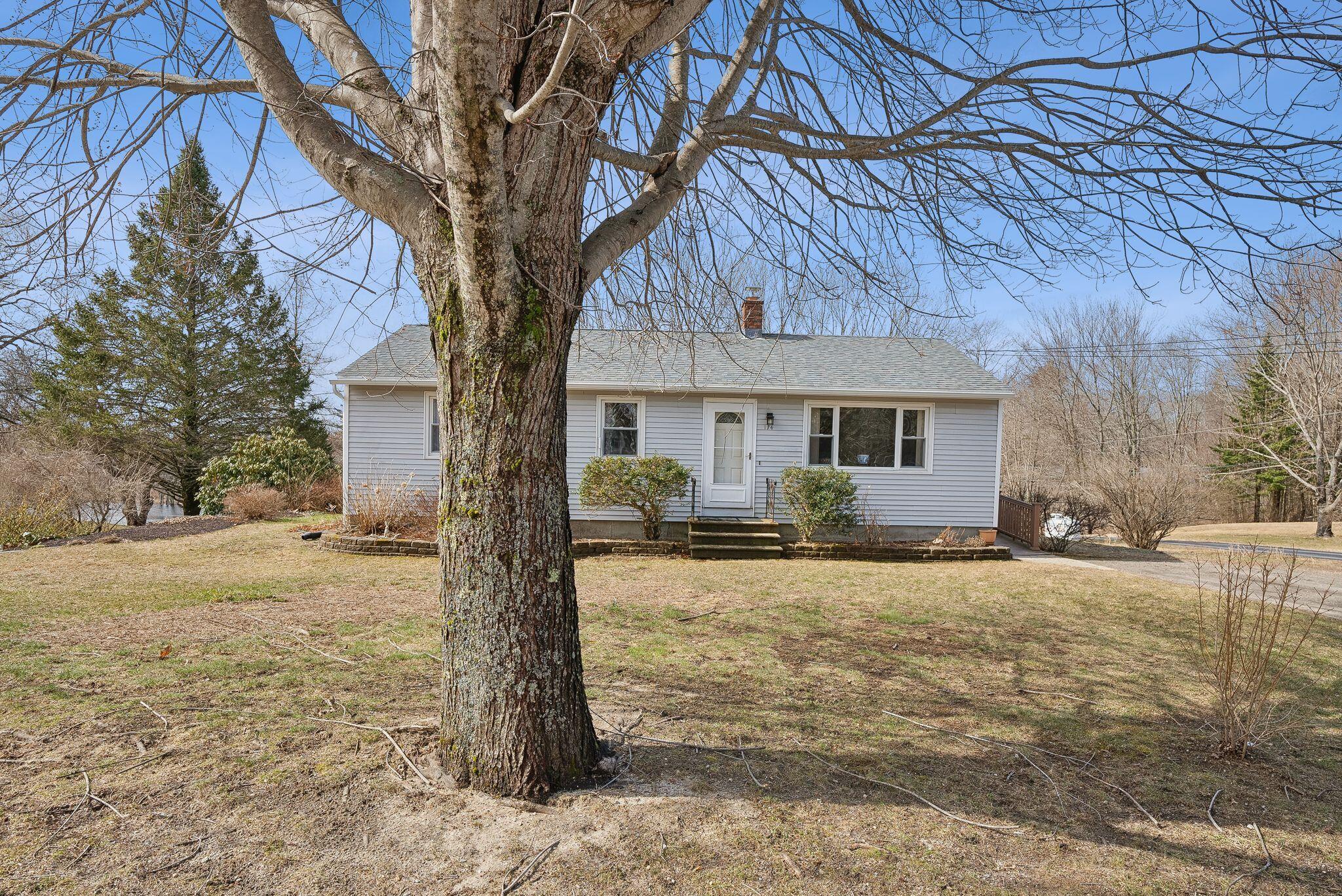 174 River Road Topsham, ME 04086 - Photo 4 of 12 DSC06142