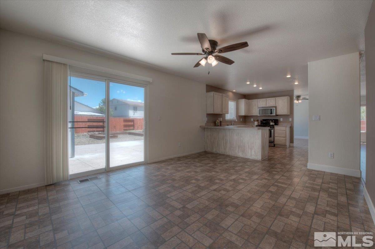 18101 Alexandria Drive Reno, NV 89508 - Photo 4 of 30 Photo 4
