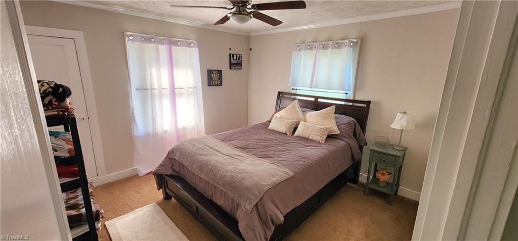 143 North Franklin Road Mount Airy, NC 27030 - Photo 11 of 36 Gallery Image 11