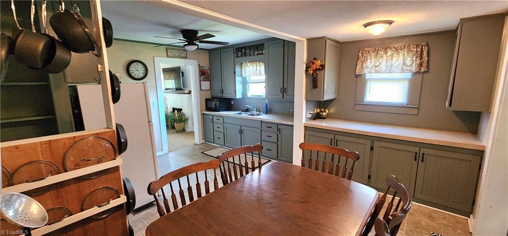 143 North Franklin Road Mount Airy, NC 27030 - Photo 17 of 36 Gallery Image 17