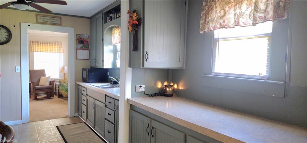 143 North Franklin Road Mount Airy, NC 27030 - Photo 19 of 36 Gallery Image 19