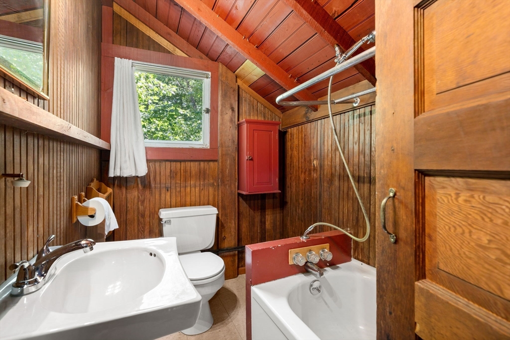 183 Mashapaug Road Holland, MA 01521 - Photo 20 of 32