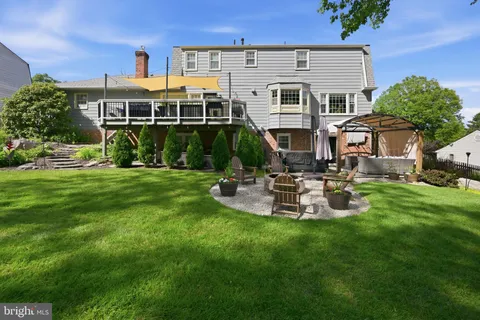 $1,050,000 | 4716 Hornbeam Drive, Rockville, MD 20853