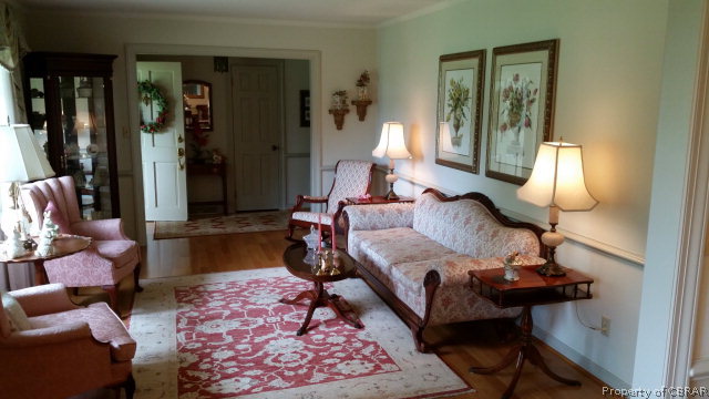 1769 Gloucester Road Gloucester Point, VA 23062 - Photo 7 of 17 Gallery Image 7