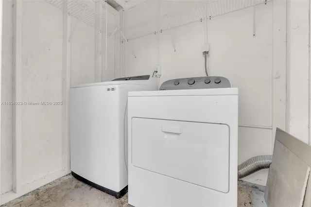 $4,800 | 5520 Southwest 91 Avenue, Miami, FL 33165