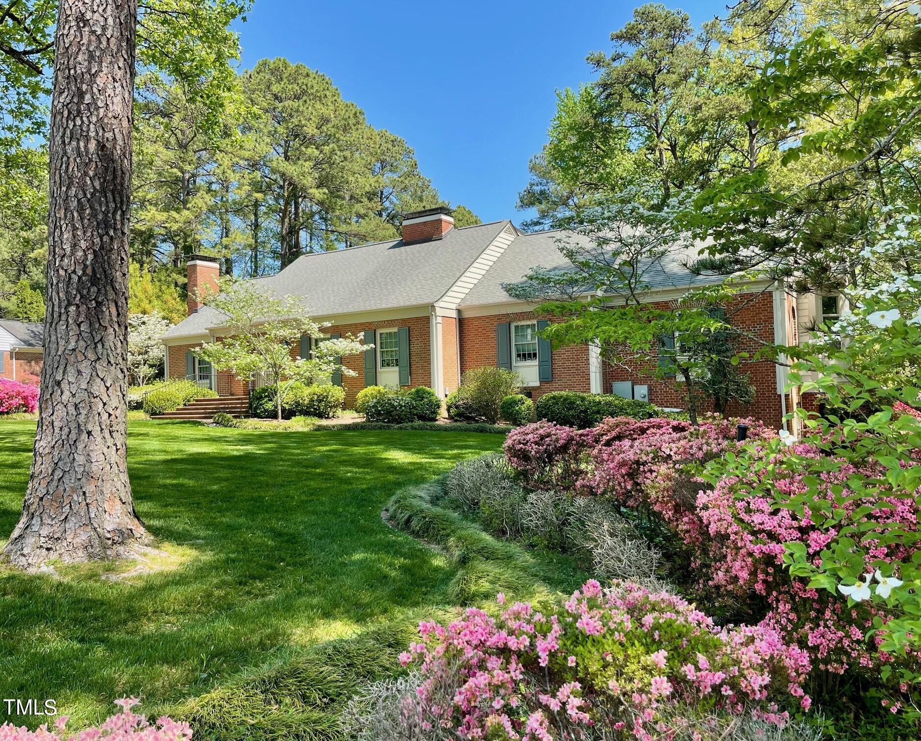 1901 Summitt Road Henderson, NC 27536 - Photo 2 of 62 IMG_1727