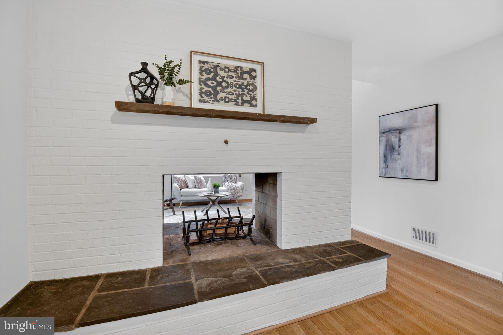 6104 Robinwood Road Bethesda, MD 20817 - Photo 18 of 45 a view of dining area with table and chair