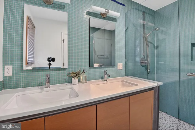 $1,700,000 | 6104 Robinwood Road, Bethesda, MD 20817