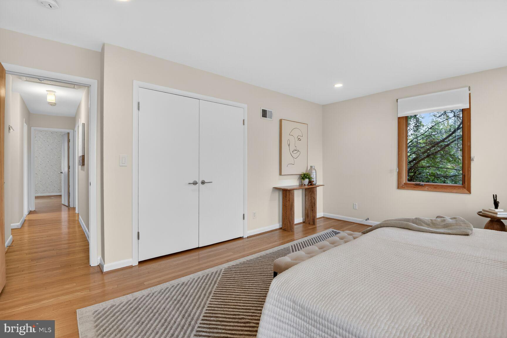 6104 Robinwood Road Bethesda, MD 20817 - Photo 25 of 45 a bedroom with a bed and a window