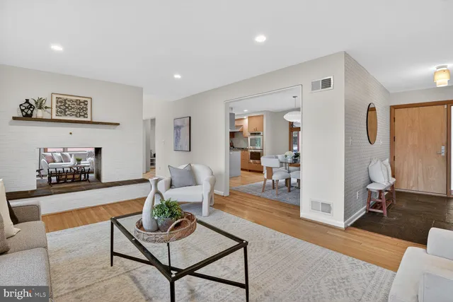 $1,700,000 | 6104 Robinwood Road, Bethesda, MD 20817