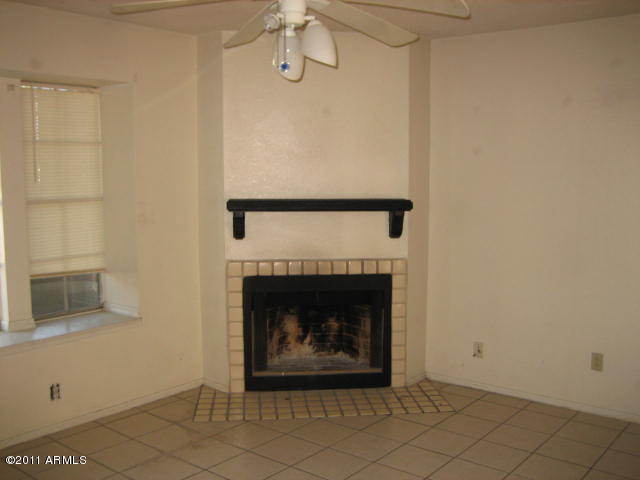 7977 West Wacker Road, Unit 254 Peoria, AZ 85381 - Photo 12 of 29 Fireplace