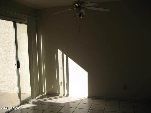 7977 West Wacker Road, Unit 254 Peoria, AZ 85381 - Photo 18 of 29 Dining Room