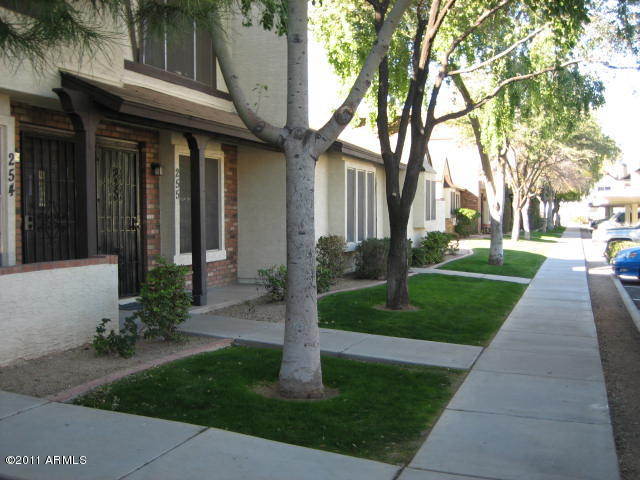 7977 West Wacker Road, Unit 254 Peoria, AZ 85381 - Photo 4 of 29 Front entry