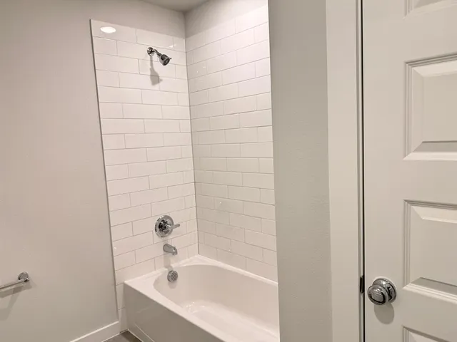 a bathroom with a bathtub