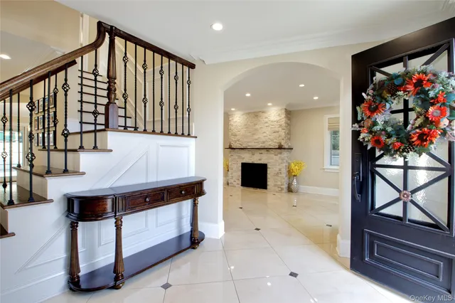 $1,949,000 | 54-16 252nd Street | Little Neck