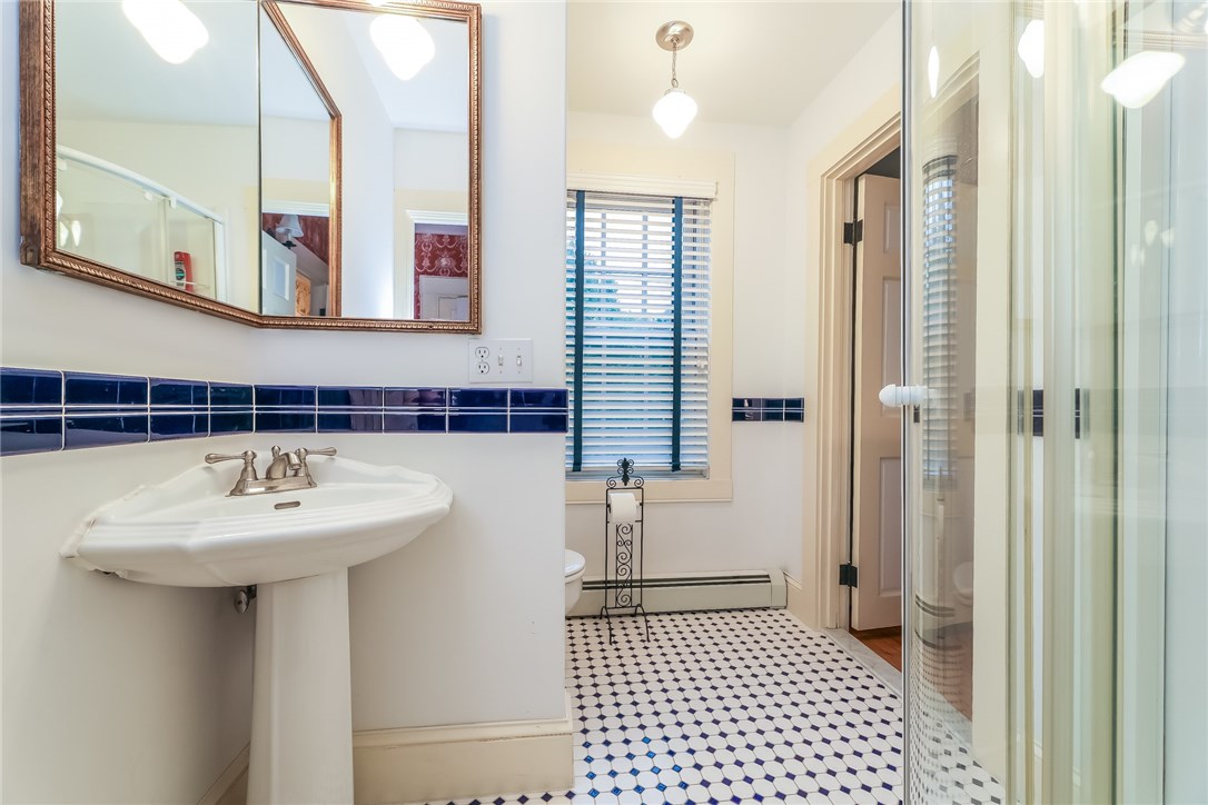 32 Broad Street Warren, RI 02885 - Photo 28 of 40 2nd fl bathroom