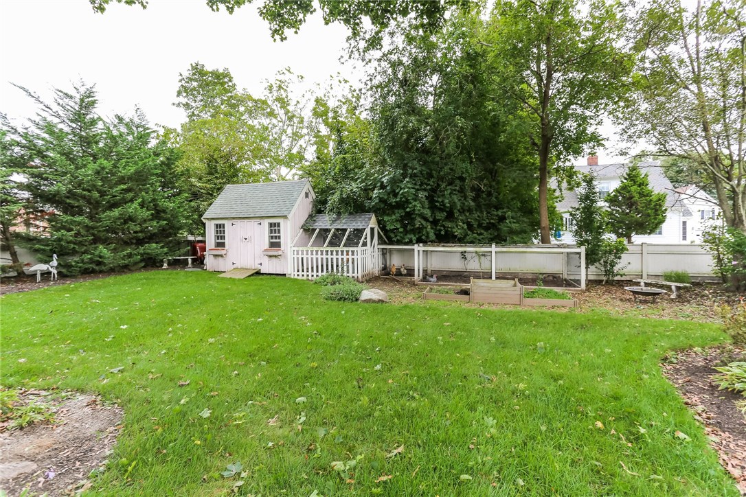 32 Broad Street Warren, RI 02885 - Photo 37 of 40 Backyard Chicken Coop