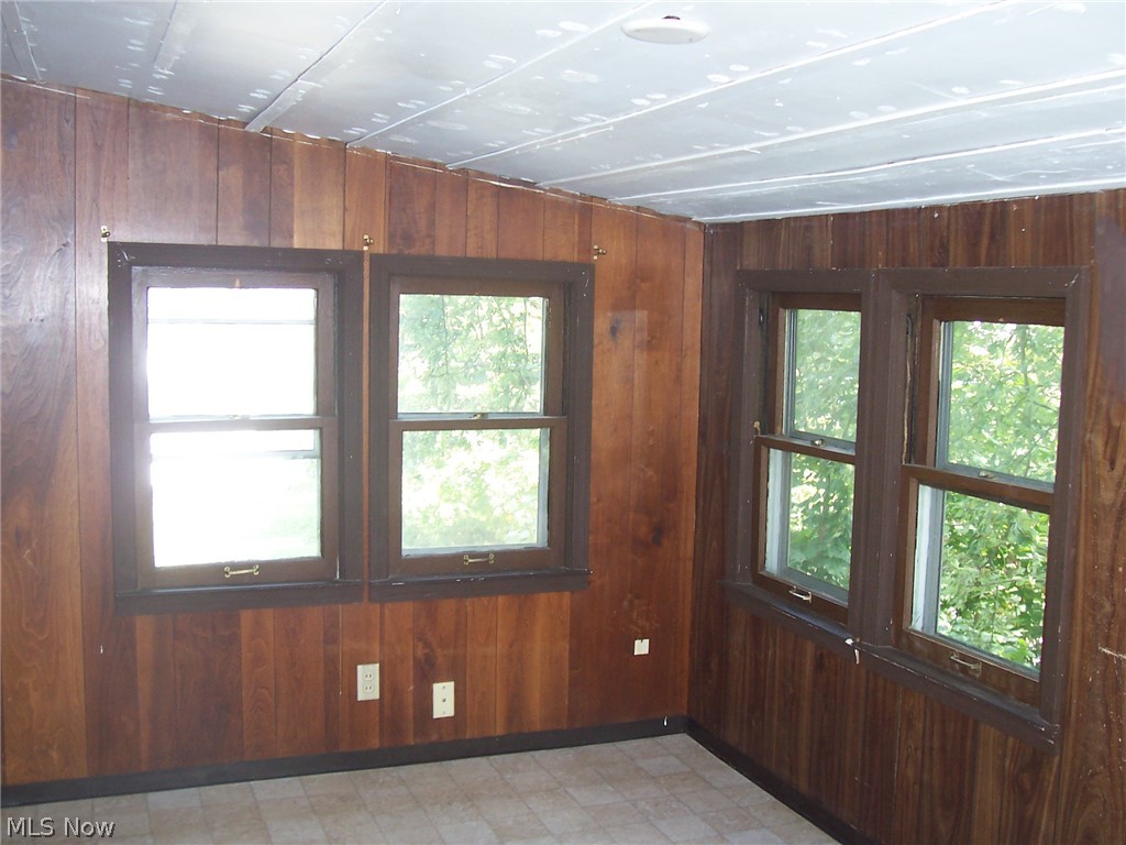 1025 Chalker Street Akron, OH 44310 - Photo 19 of 29 Gallery Image 19