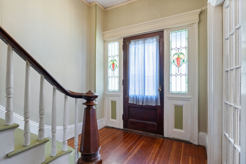 22 Porter Street Lynn, MA 01902 - Photo 3 of 29