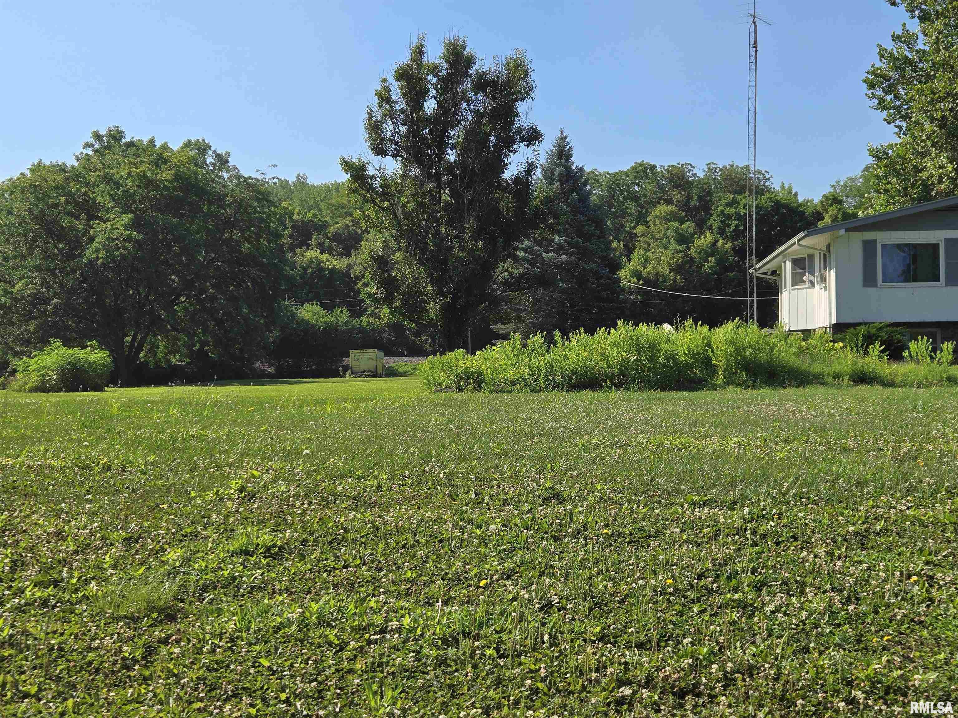 726 East First Street Dallas City, IL 62330 - Photo 19 of 22
