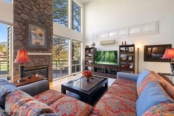 $1,500,000 | 4375 East Burning Tree Loop, Flagstaff, AZ 86004