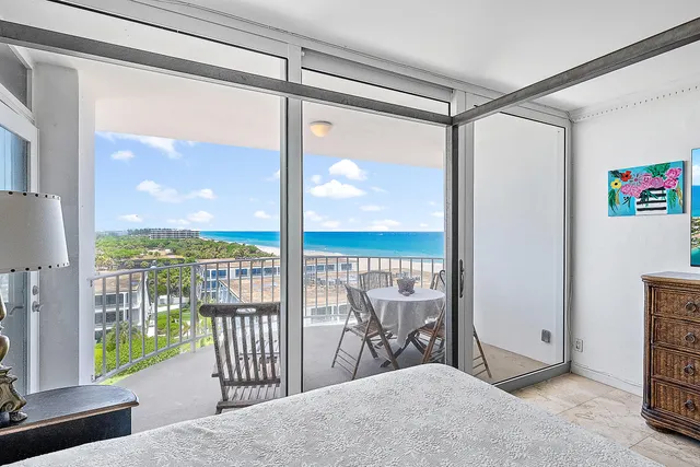 $725,000 | 2295 South Ocean Boulevard, Unit 921, Palm Beach, FL 33480