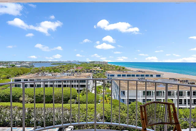 $725,000 | 2295 South Ocean Boulevard, Unit 921, Palm Beach, FL 33480