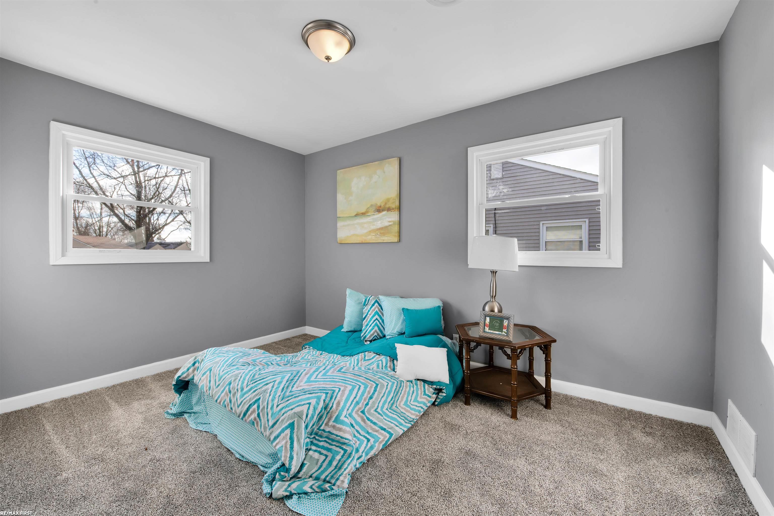 21082 Melborn Street Clinton, MI 48036 - Photo 14 of 25