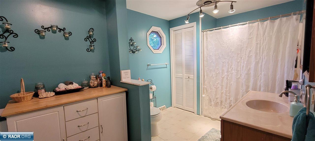 15 10th Street Northwest Chisholm, MN 55719 - Photo 17 of 29