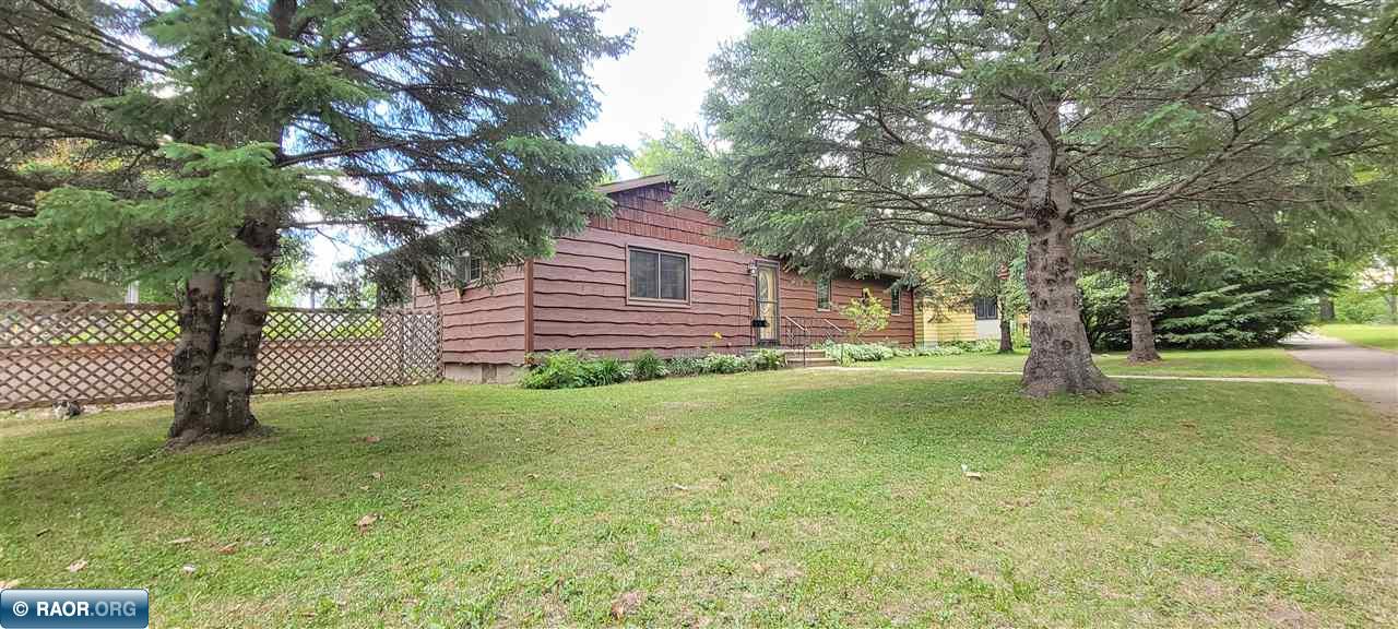 15 10th Street Northwest Chisholm, MN 55719 - Photo 3 of 29
