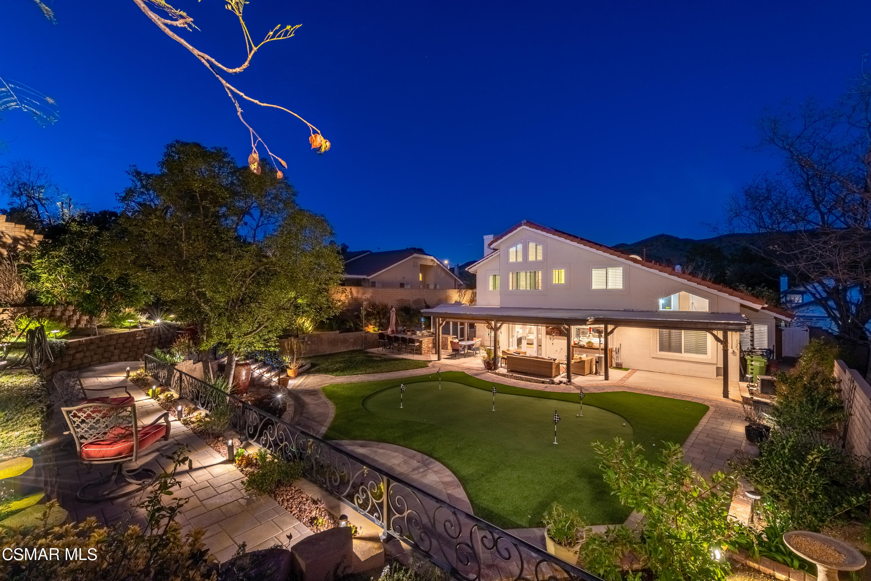 3233 Crazy Horse Drive Simi Valley, CA 93063 - Photo 2 of 65 a view of a big yard