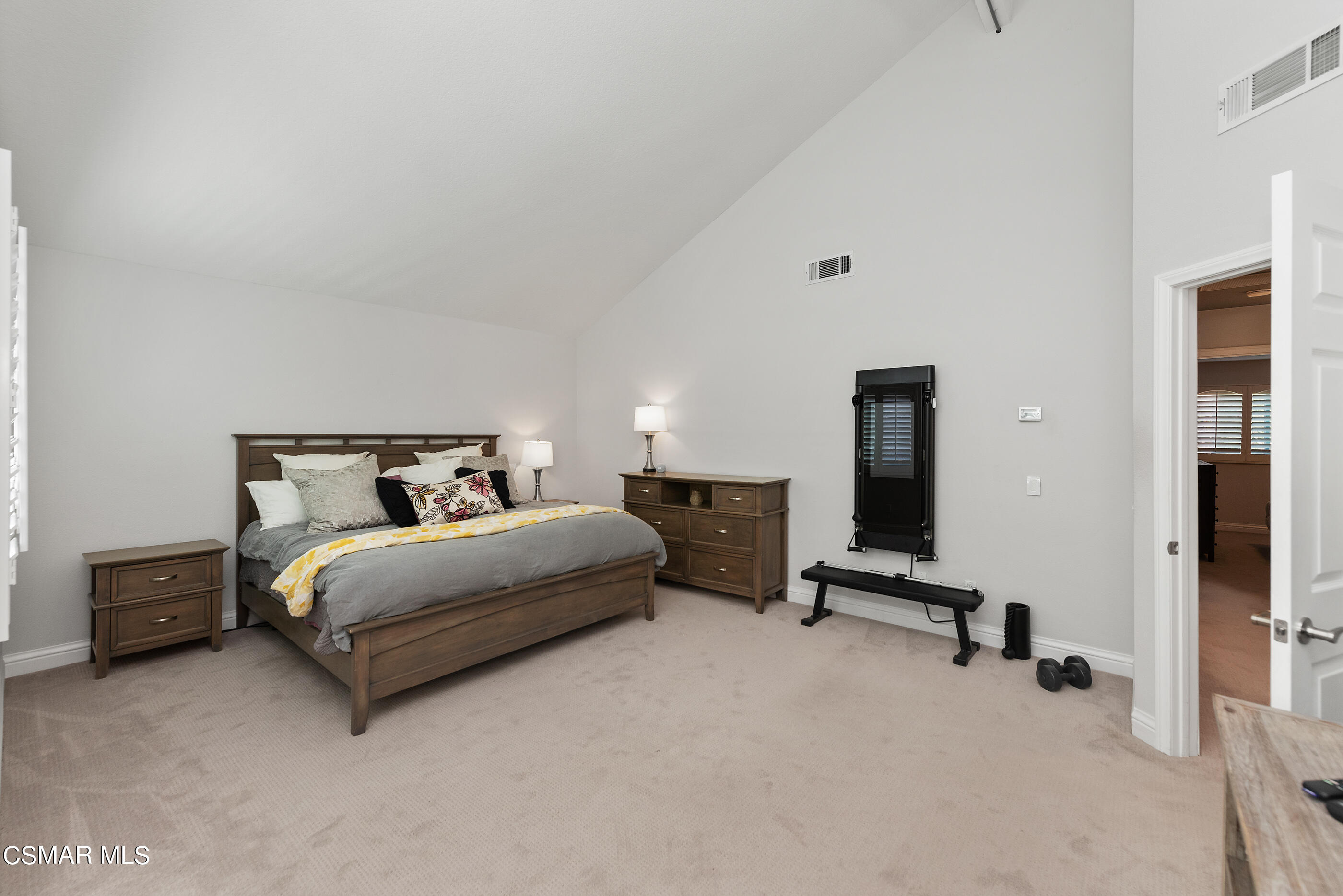 3233 Crazy Horse Drive Simi Valley, CA 93063 - Photo 38 of 65 Master Bedroom
