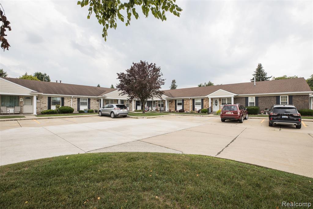 18360 Rudgate Street Southgate, MI 48195 - Photo 4 of 31